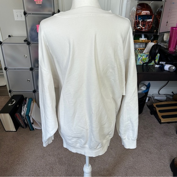 Happily Ever Present Be Where You Are White Graphic Sweatshirt Size Large - Picture 4 of 9